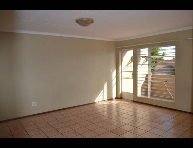 2 BEDROOM APARTMENT FOR SALE IN KENMARE